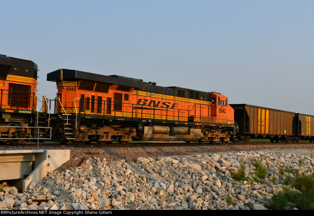 BNSF 5942 Roster